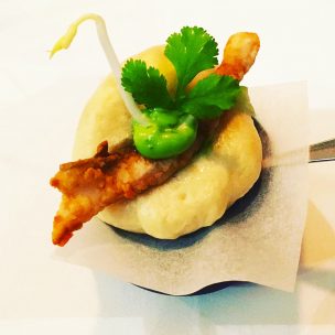 Chinese bun with fish and guacamole