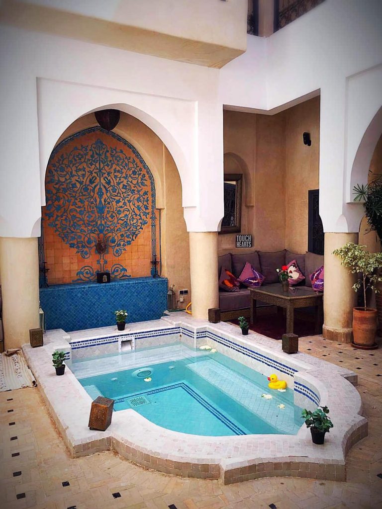 Marrakech: My Hen Weekend – Whodoido: Looking for a sophisticated hen abroad? Consider Marrakech … very affordable, hours of sunshine, tasty food, shopping in the souks and relax in the spas.d