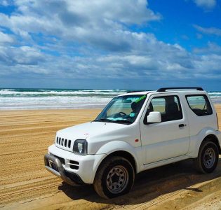 4wd on Fraser Island