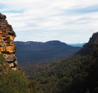 View of the Blue Mountains from Sublime Point