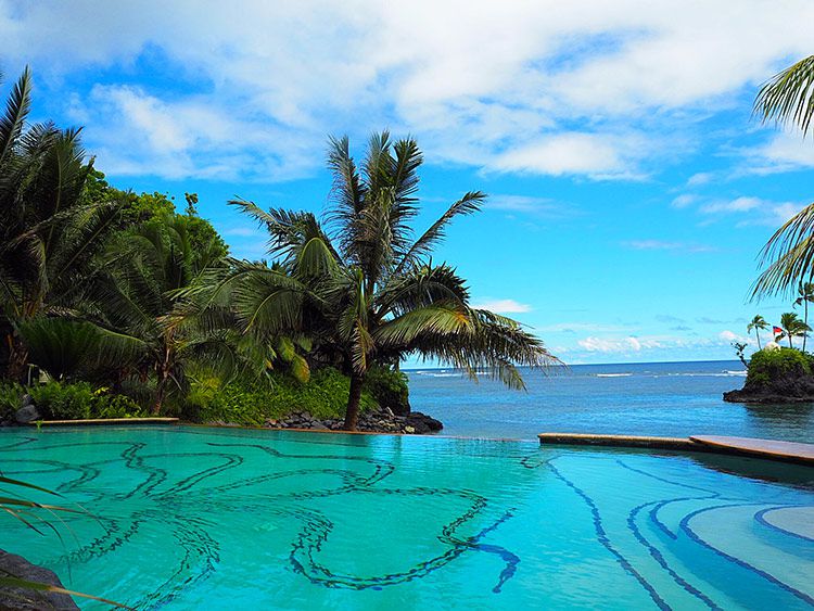 Seabreeze Resort, Samoa, Polynesia – WhodoIdo: A small boutiquey hotel located in Paradise Cove, with ocean views and a private beach access. A luxury escape perfect for a romantic getaway and/or honeymoon.