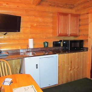 Little kitchen area to prepare our meals
