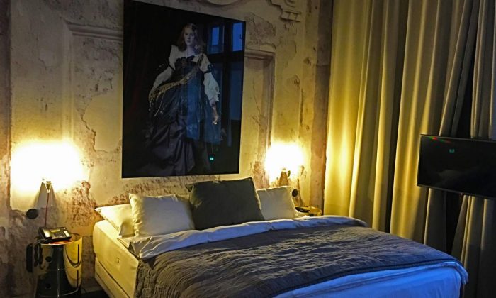 Altstadt Hotel, Vienna – WhodoIdo: An arty boutique hotel situated in the Spittelberg Quarter of Vienna. Each room is different and unique designed by famous architects and fashion stars.