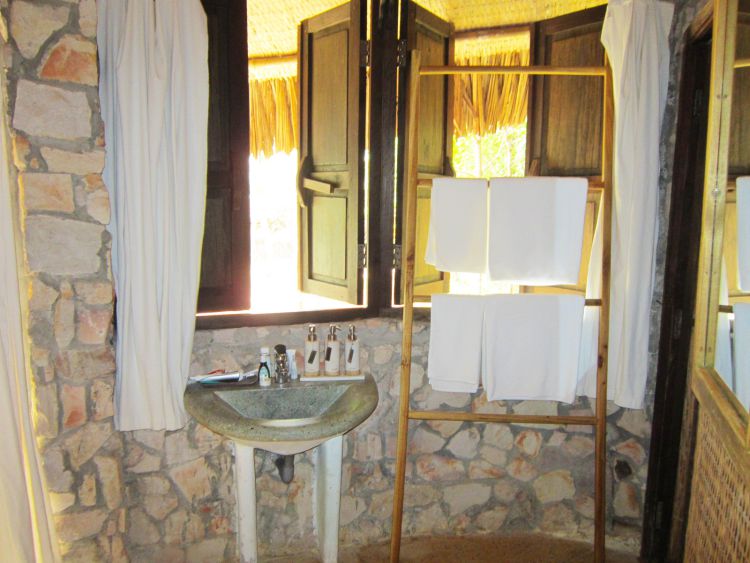 Mango Bay Resort, Phu Quoc, Vietnam – WhodoIdo: Mango Bay Resort is an eco-friendly resort located on Phu Quoc. Bungalows are scattered along the private beach with stunning views of the sea or garden.