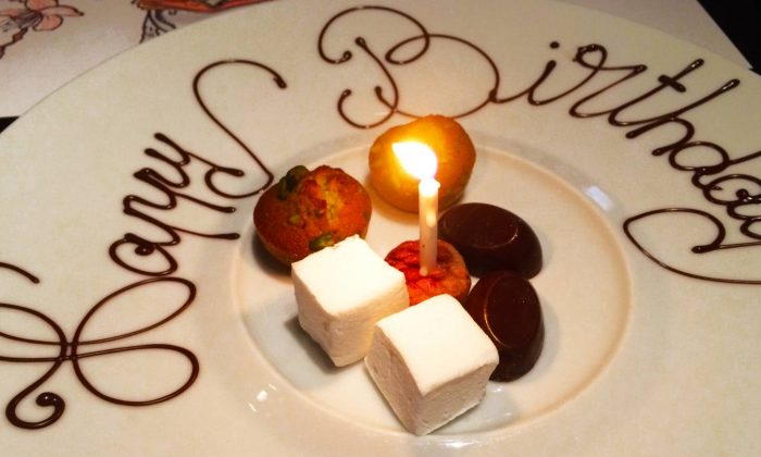 Birthday Surprise @ L'Atelier de Joël Robuchon – WhodoIdo: This award winning Michelin-star restaurant is located in Covent Garden and serves contemporary French cuisine.