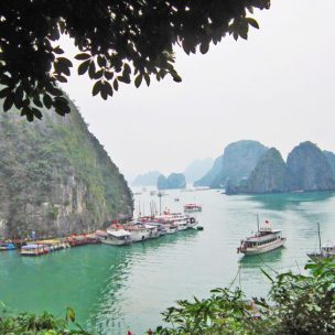 Junks anchored at Ti Top Island