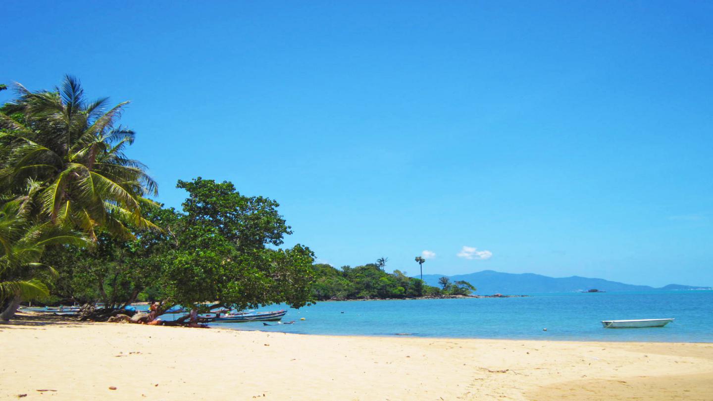 Zazen Boutique Resort & Spa, Koh Samui – WhodoIdo: A stunning four star boutique hotel and spa located on the beautiful Bophut beach, north of the island of Koh Samui. Escape now to find your inner self at the charming, idyllic resort of Zazen.