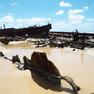 Maheno Wreck on 75 Mile Beach