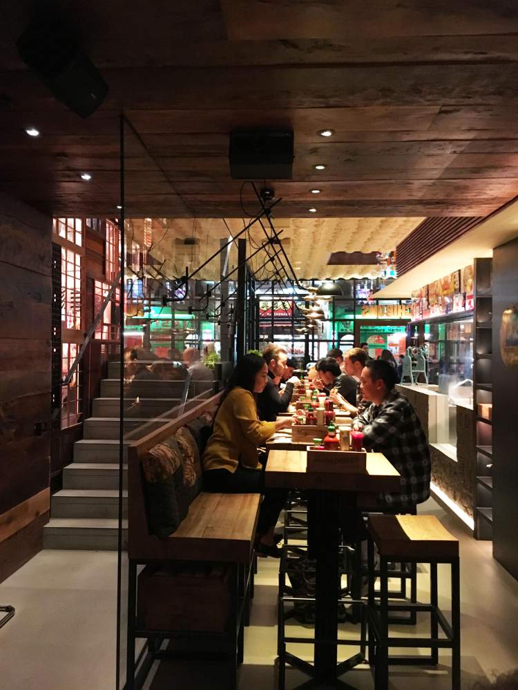 Japanese Inspired Soul Food @ Ichibuns, Soho, London – WhodoIdo: Ichibuns is located in the heart of London, and offers Japanese food with a modern twist in a fun and lively atmosphere. Expect wagyu burgers, ramen and maki rolls!