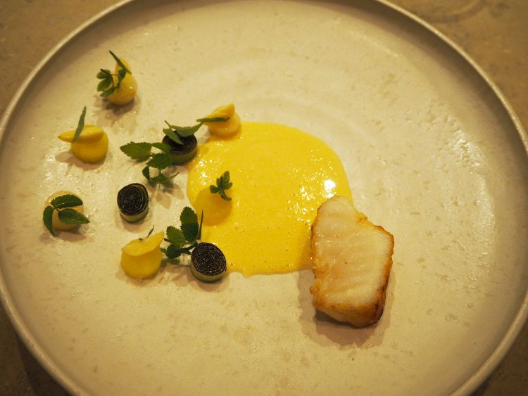 A Wonderful Kitchen Experience @ Studio – The Standard, Copenhagen, Denmark – WhodoIdo: A michelin star restaurant located along the harbour front. Watch the chefs prepare each dish in front of you. Book a table here for a special occasion!