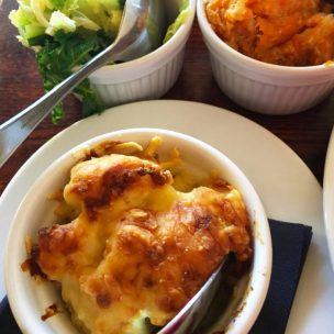 Sides of veg and cauliflower cheese