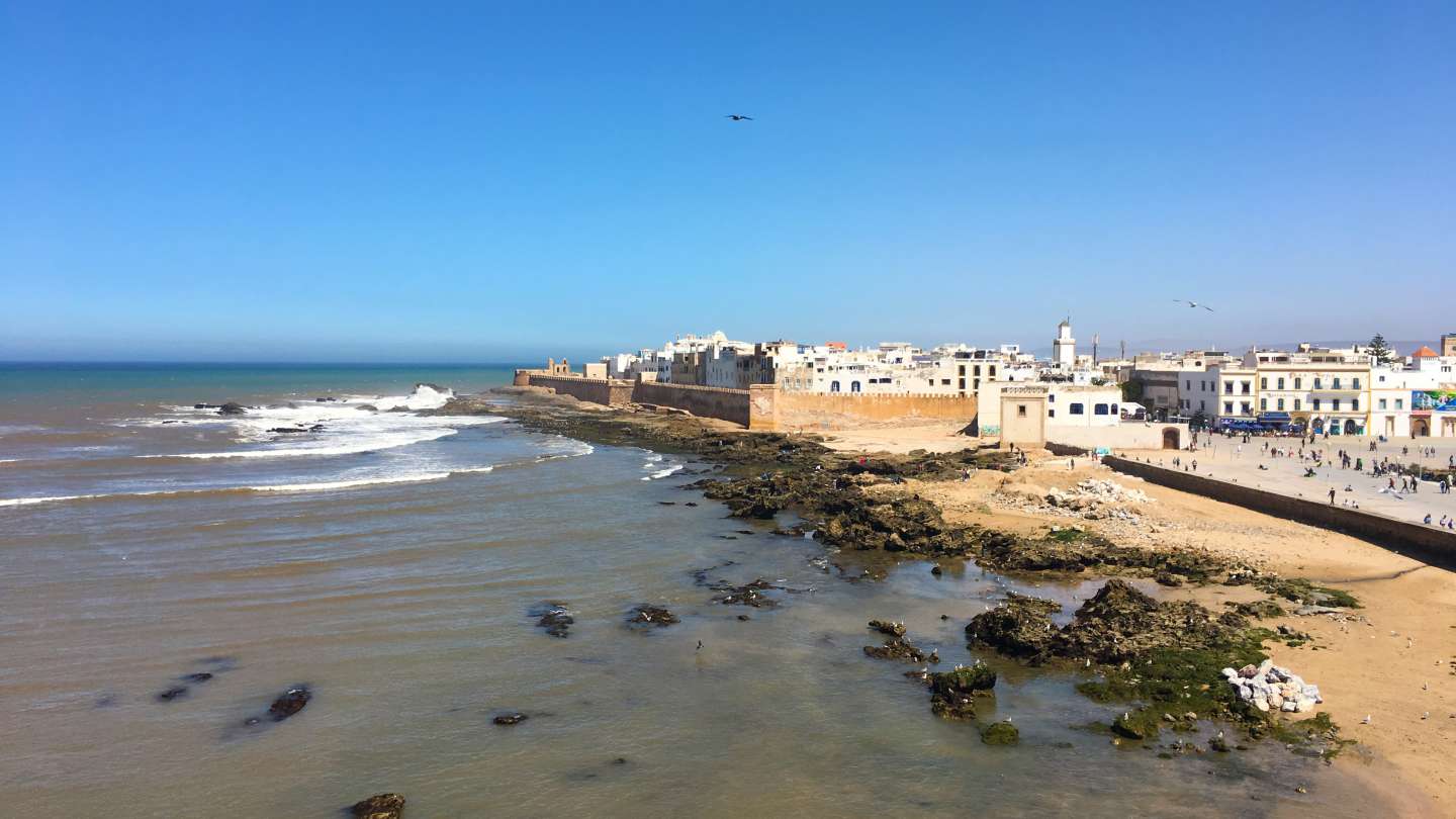 A Day Trip to Essaouira – Best Things to See & Do in Essaouira, Morocco - WhodoIdo: Looking for a day trip from Marrakech? Escape to wonderful Essaouira, a lovely coastal town along the Atlantic coast of Morocco and only less than 3 hours away. This is a must if you’re a fan of Game of Thrones! Check out our post for the best things to see and do in Essaouira.