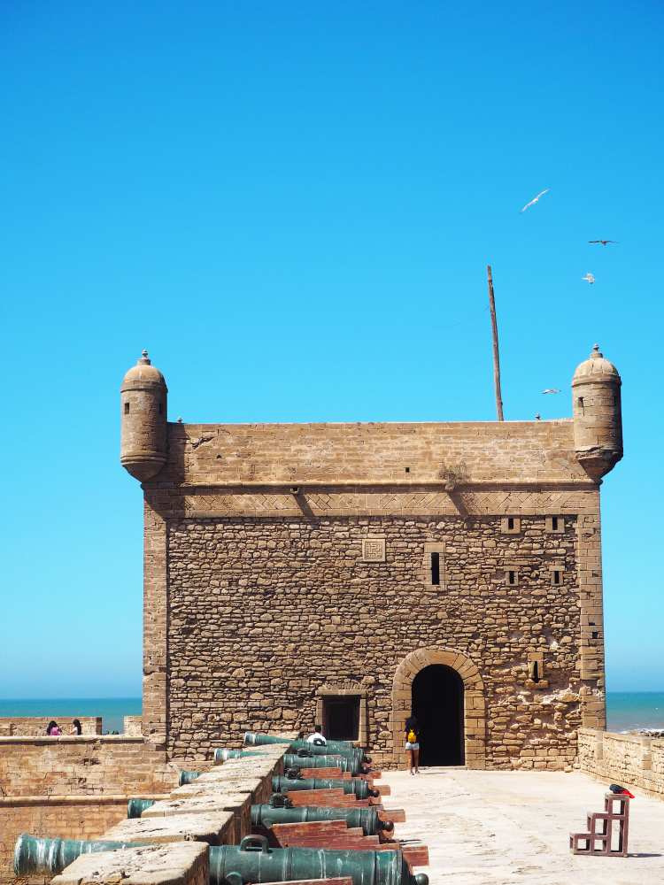 A Day Trip to Essaouira – Best Things to See & Do in Essaouira, Morocco - WhodoIdo: Looking for a day trip from Marrakech? Escape to wonderful Essaouira, a lovely coastal town along the Atlantic coast of Morocco and only less than 3 hours away. This is a must if you’re a fan of Game of Thrones! Check out our post for the best things to see and do in Essaouira.