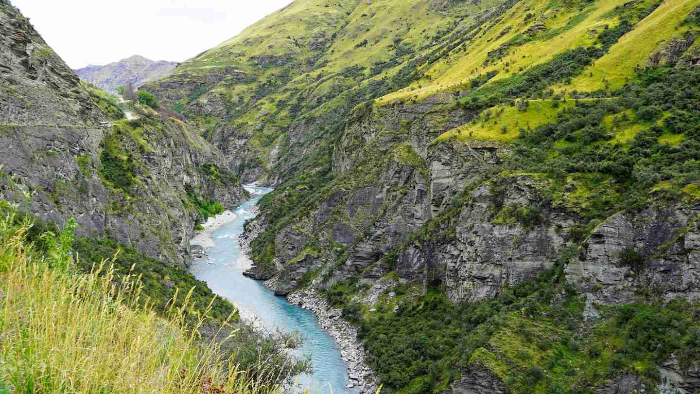 White Water Rafting Adventure on Shotover River, Queenstown, New Zealand - WhodoIdo: Have you tried white water rafting? Take a trip through Skippers Canyon – one of the most scenic roads in New Zealand. Ride the grade 3-5 rapids on Shotover River. A thrilling experience you won’t forget! Check out our post and read about our exciting adventure.