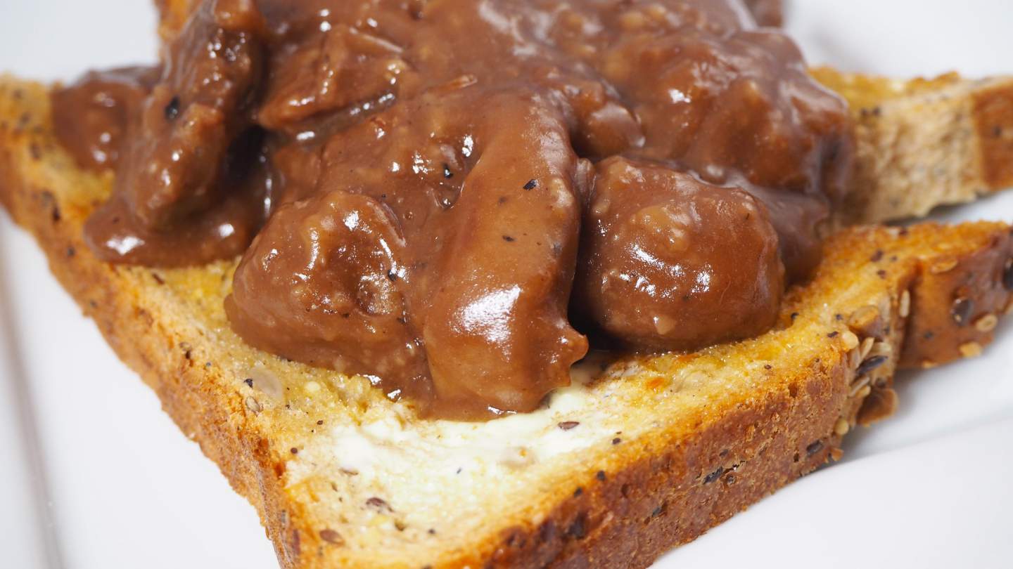 Simple and Delicious Devilled Kidneys on Toast Recipe – WhodoIdo: This British classic recipe is quick and easy. Devilled kidneys served on hot buttery toast is great for breakfast, lunch and dinner!